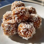 Pecan Pie Balls (No-Bake)