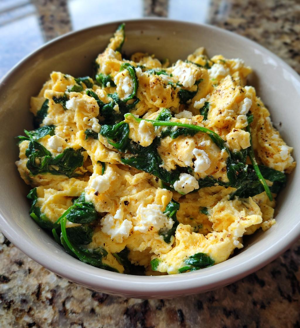 Scrambled Eggs with Spinach & Feta - detail 1