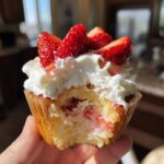 Strawberry Cheesecake Cupcakes