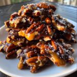 Keto Turtles (Pecan-Caramel-Chocolate)